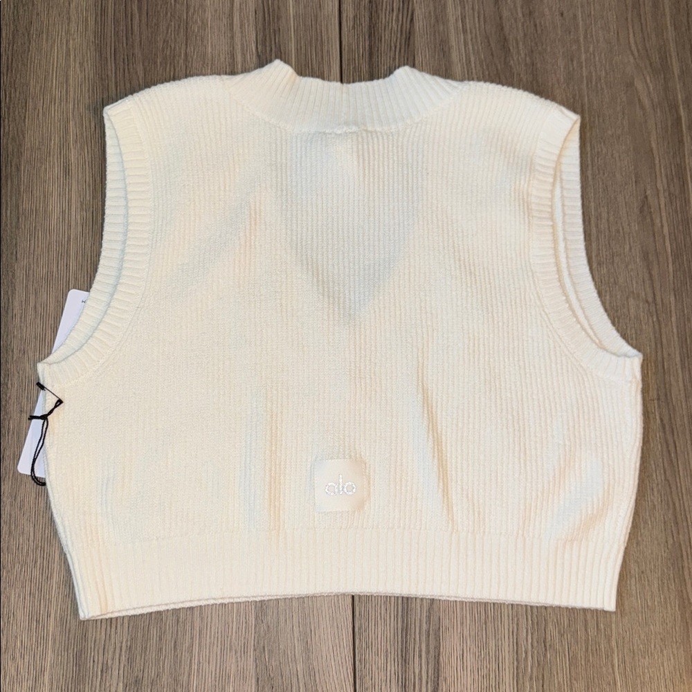 ALO YOGA Women’s Supernatural Sweater Tank – Ivory Size M – New with tags - Picture 2 of 9